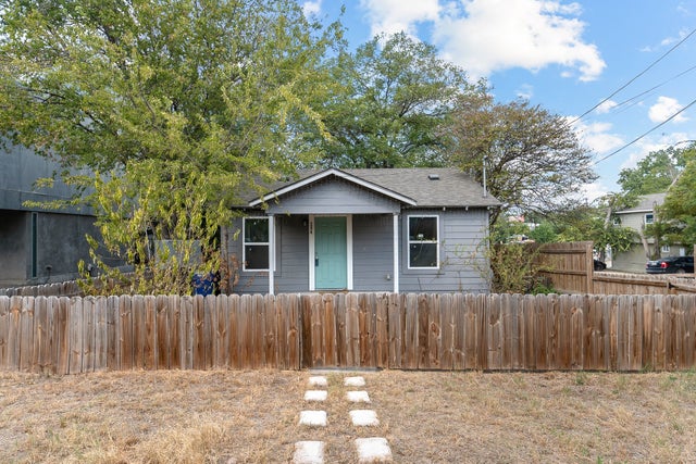 204 Lessin Lane, Austin