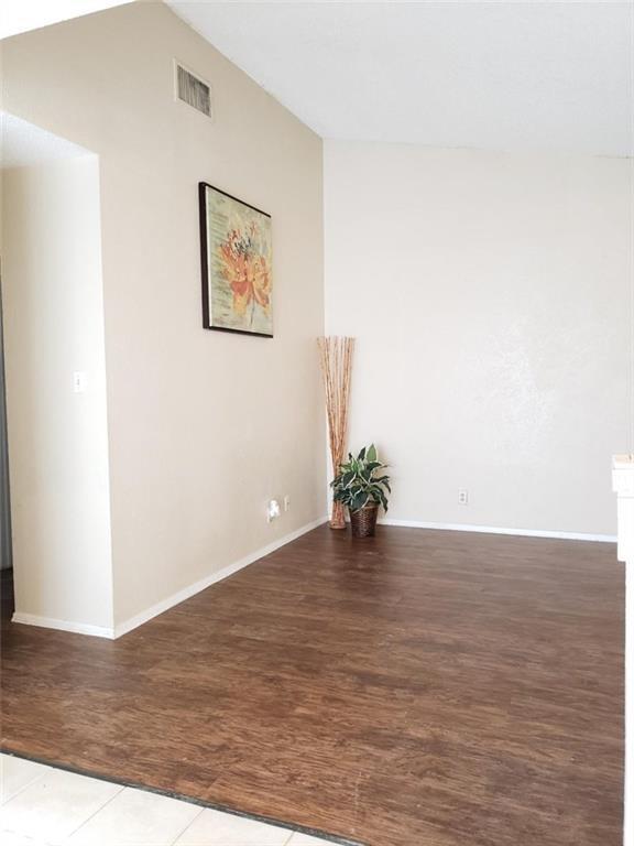 Photo of Listing #2068472