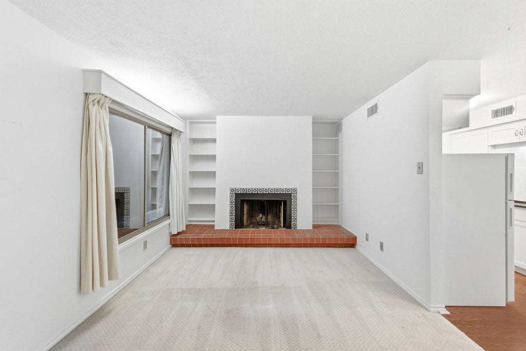 505 W 7th Street 107, Austin