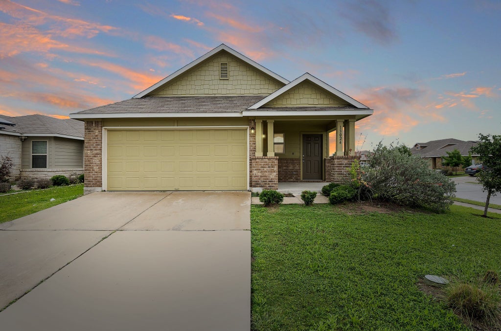 13024 Tinker Street, Manor