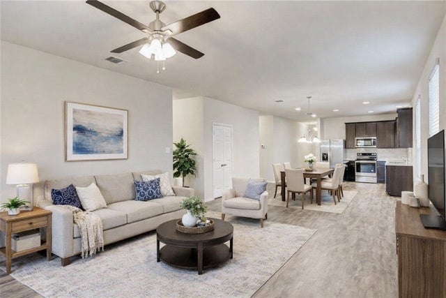 Photo of Listing #7823500