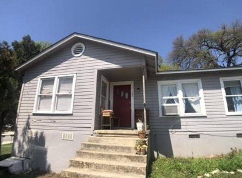 Photo of Listing #2050974