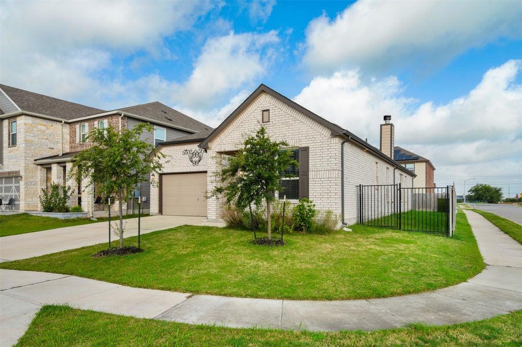 6300 Carriage Pines Drive, Del Valle