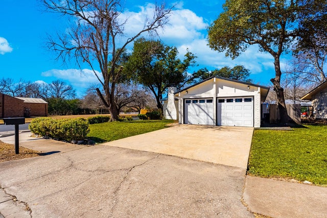 5210 Hedgewood Drive, Austin