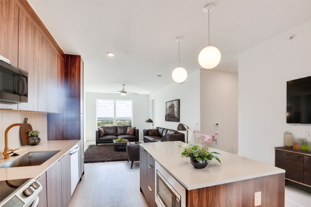 1701 Simond Avenue 633, Austin