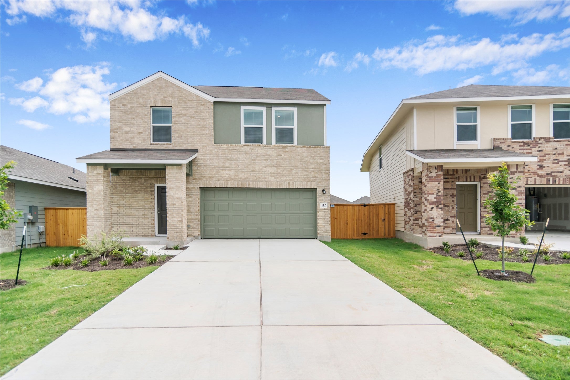 Photo of Listing #1389974