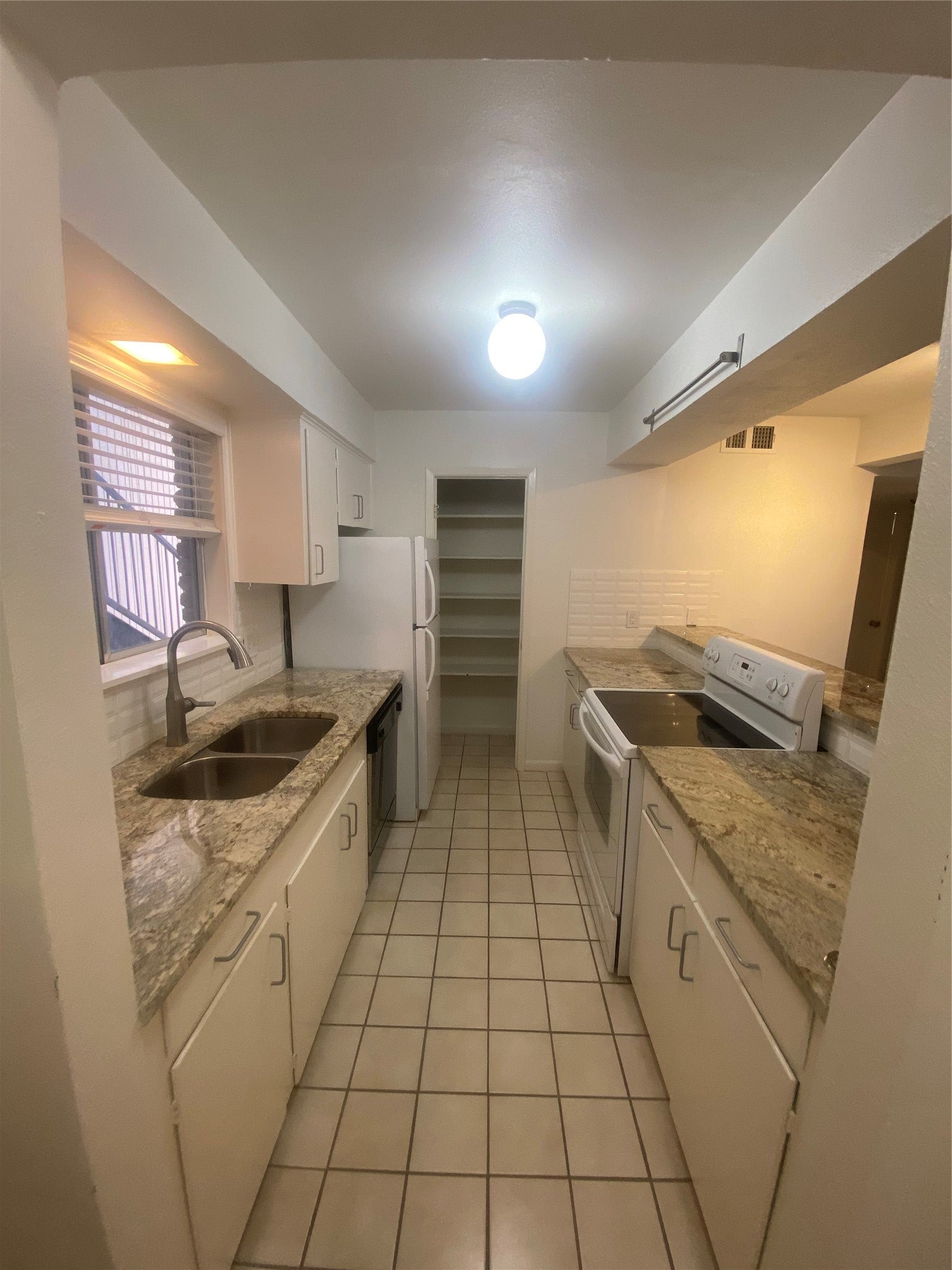 Photo of Listing #7883864