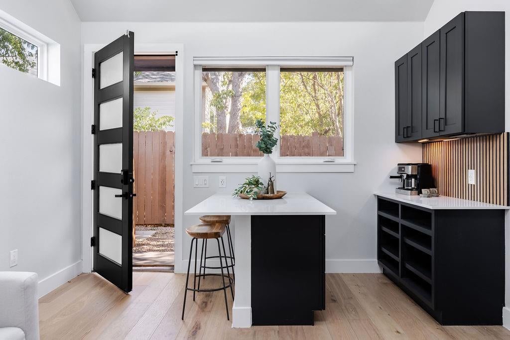 Photo of Listing #5842217