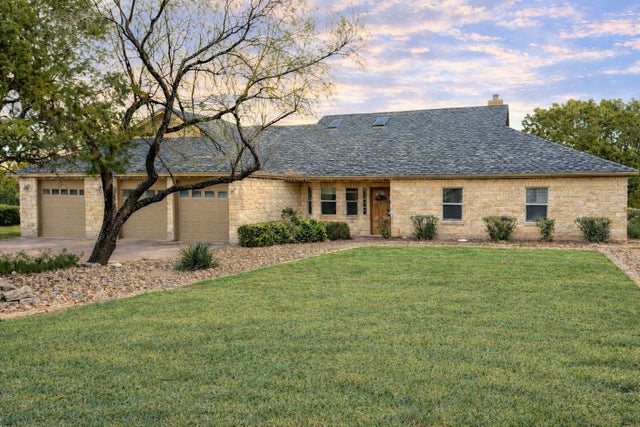 945 Wesley Ridge Drive, Spicewood