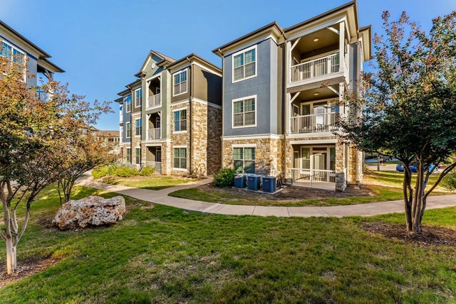 10800 Lakeline Boulevard 11204, Austin
