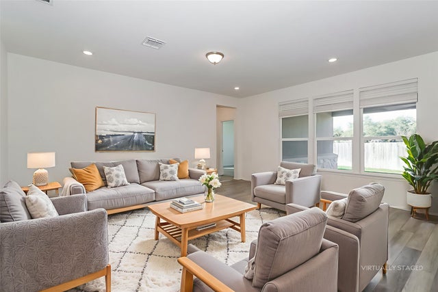 1621 Stinnett Drive, Leander