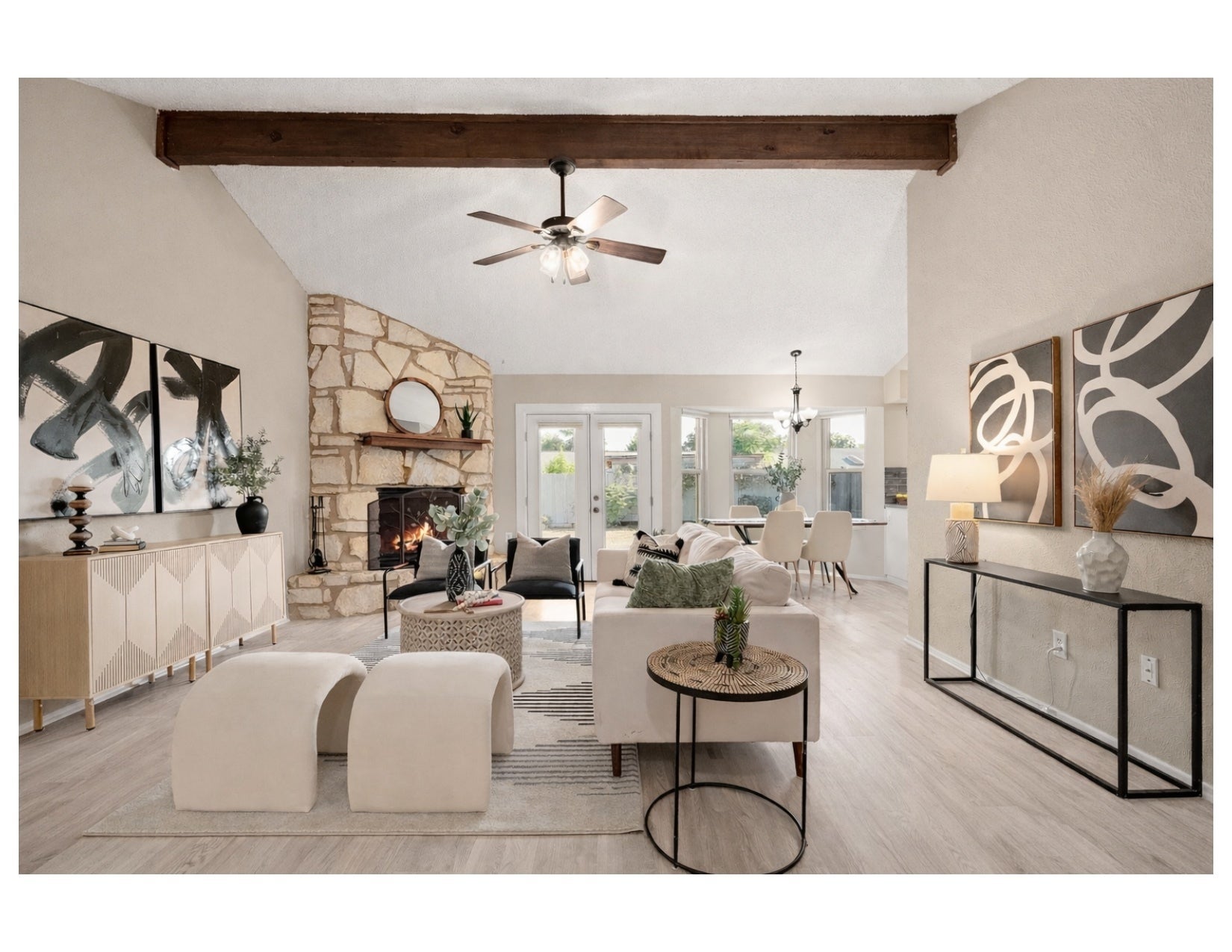 Photo of Listing #1586132