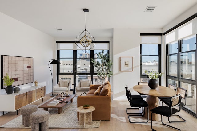 800 Embassy Drive 408, Austin