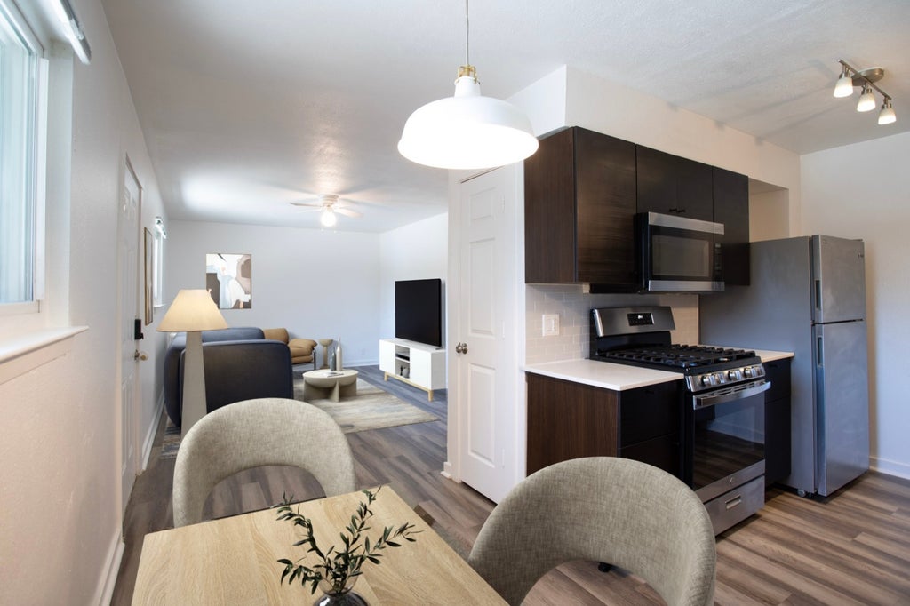 7945 Gault Street 202, Austin