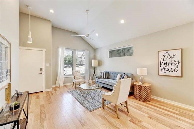 2001 Faro Drive 15, Austin