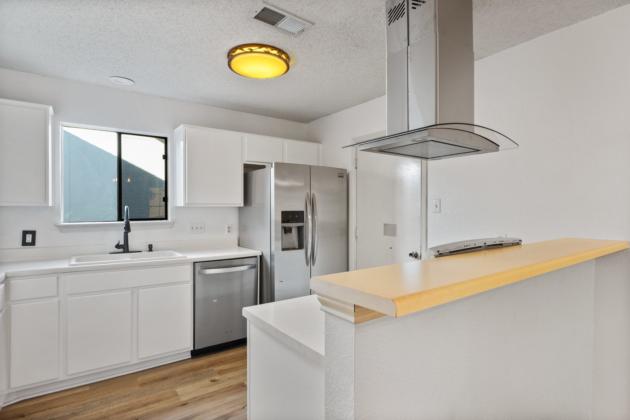 Photo of Listing #8527639