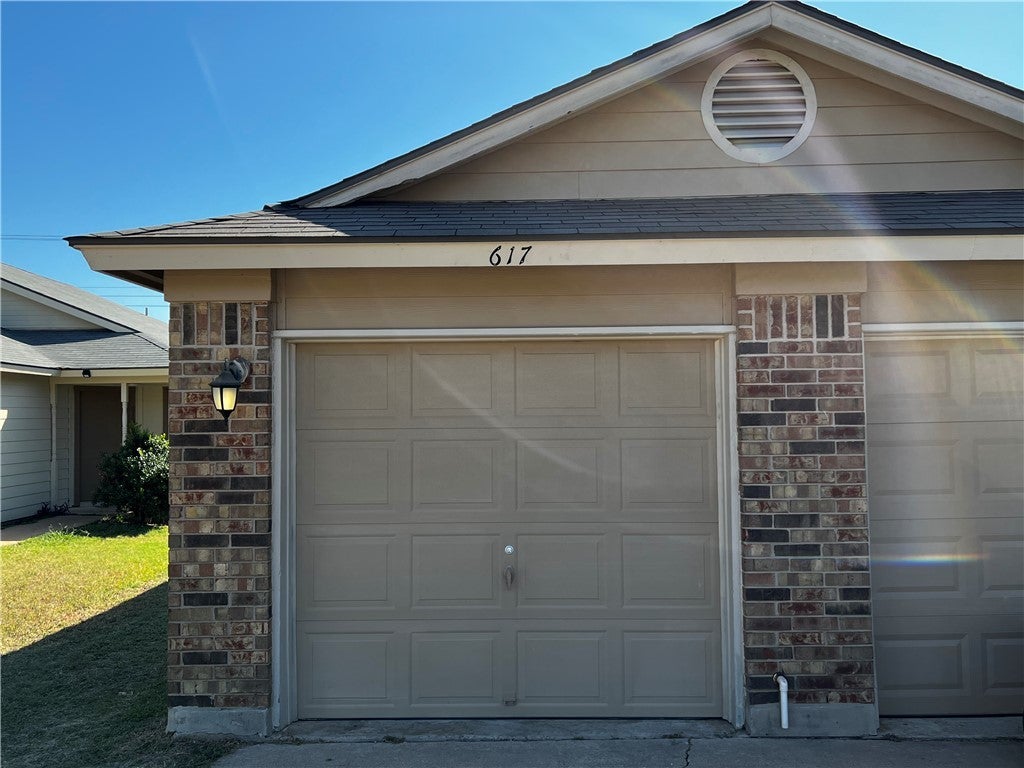 617 Greenlawn Boulevard, Round Rock
