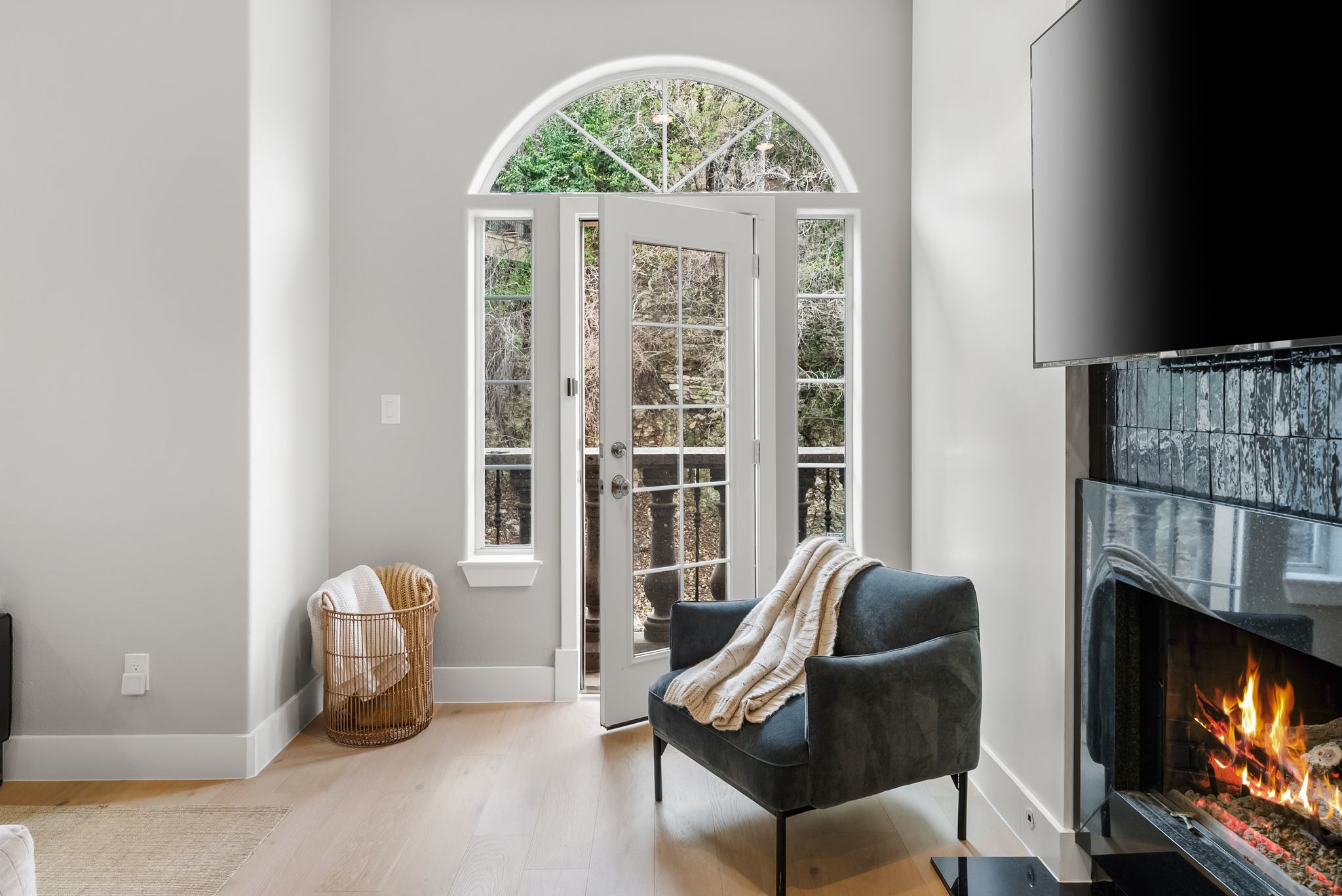 Photo of Listing #8959918