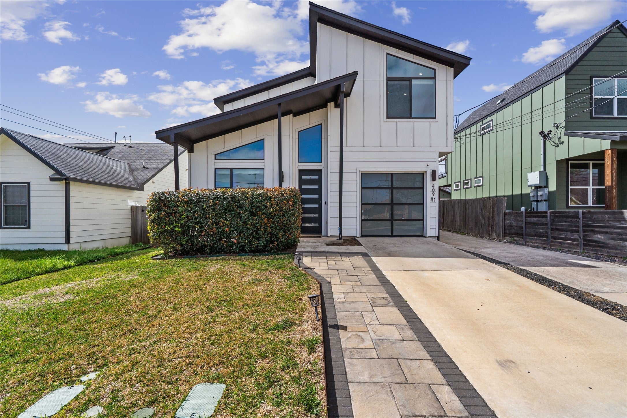 Photo of Listing #3490304