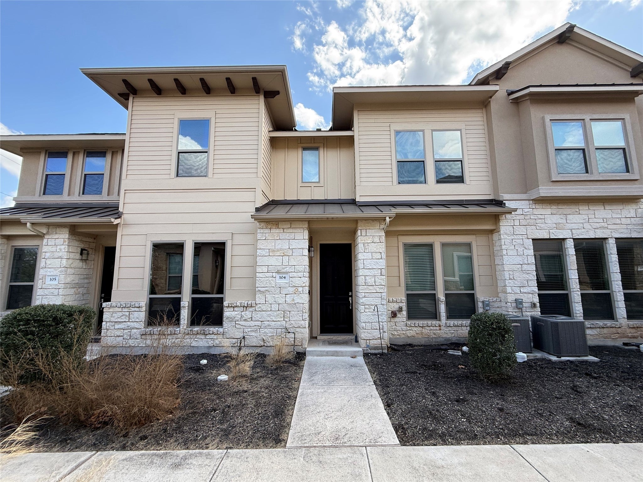 Photo of Listing #6241695