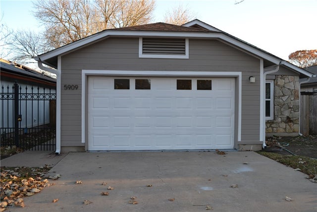 5909 Jacob Glen, Austin