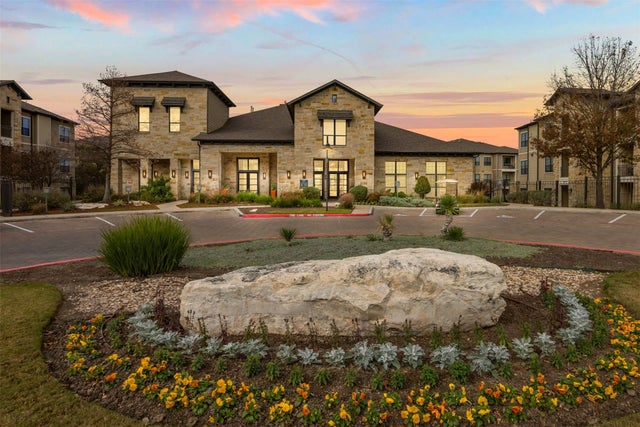 8100 Anderson Mill Road 12204, Austin