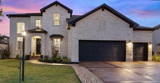 255 Baldovino Skyway, Lakeway