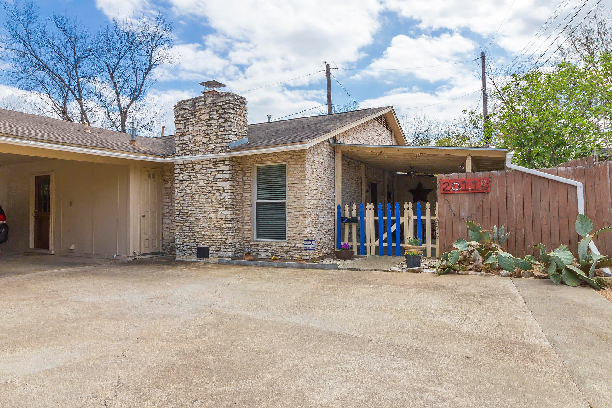 Photo of Listing #1406507