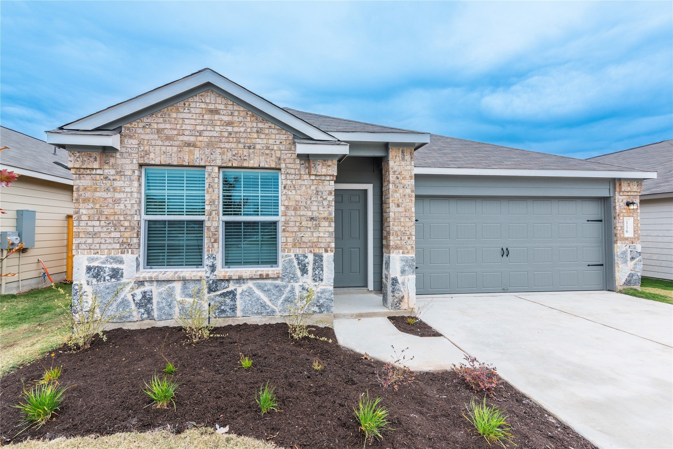 Photo of Listing #2092564