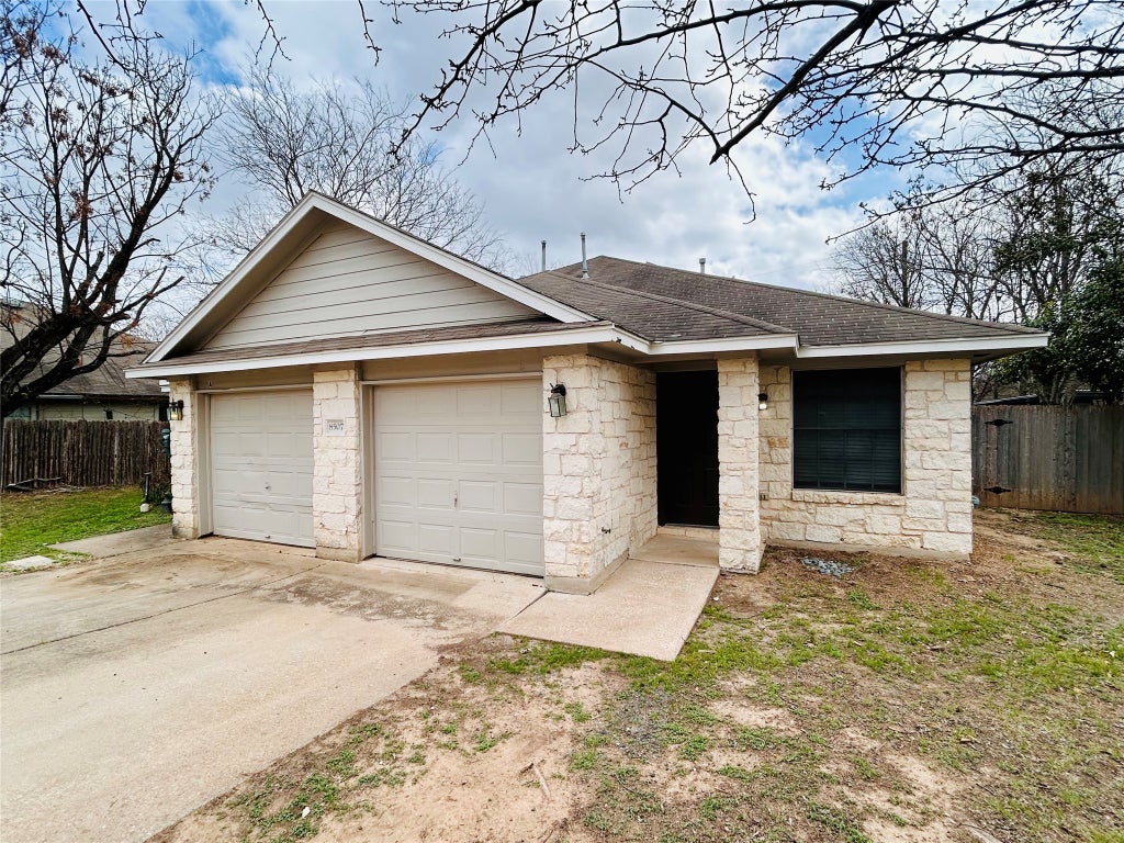 8507 Apple Carrie Cove B, Austin