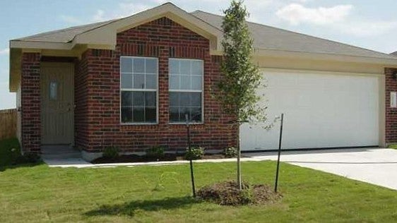 2338 Green Meadows Lane, Buda