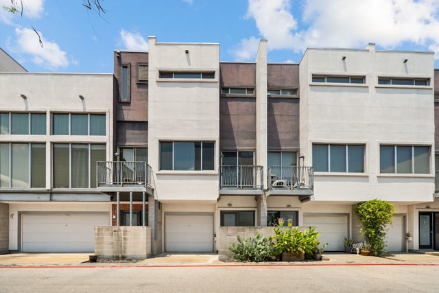 4801 S Congress Avenue D4, Austin