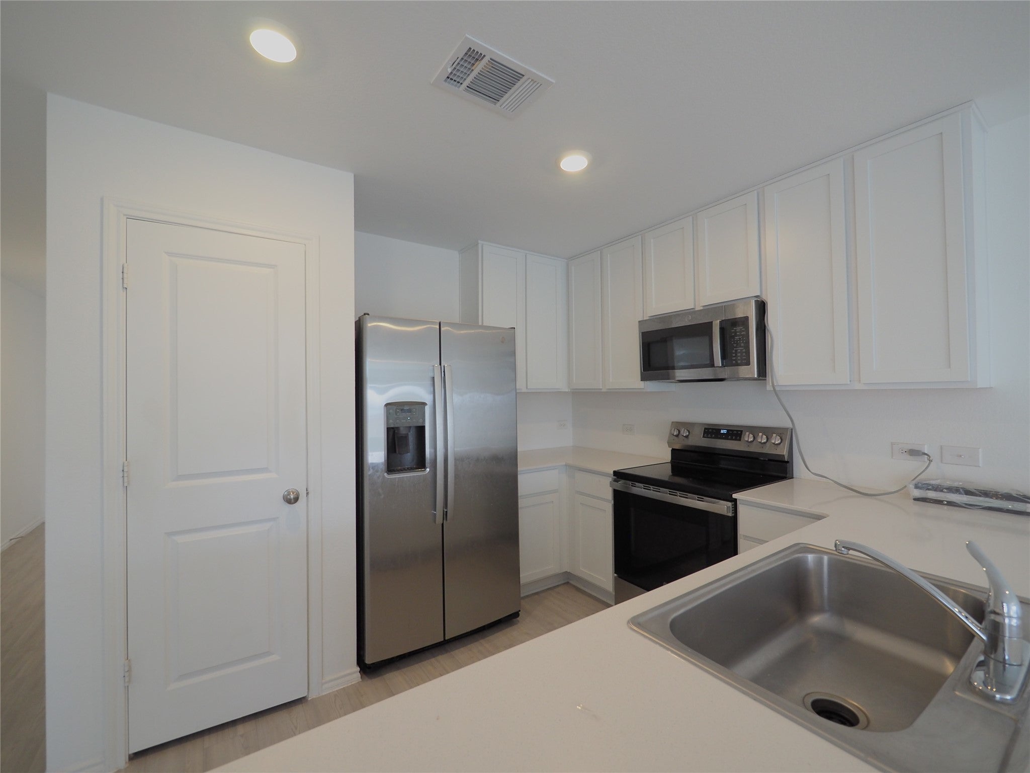 Photo of Listing #7340107