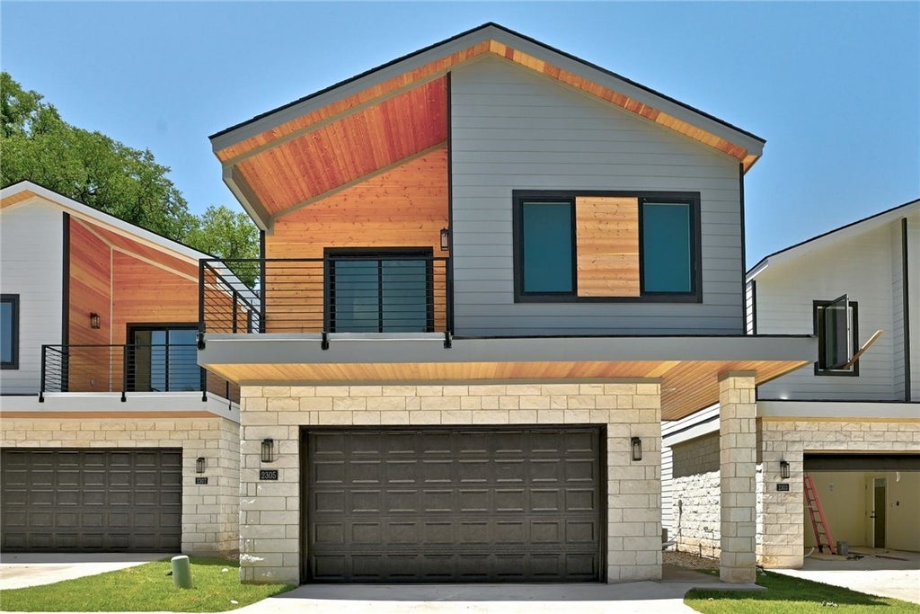 2305 Century Tree Cove, Austin