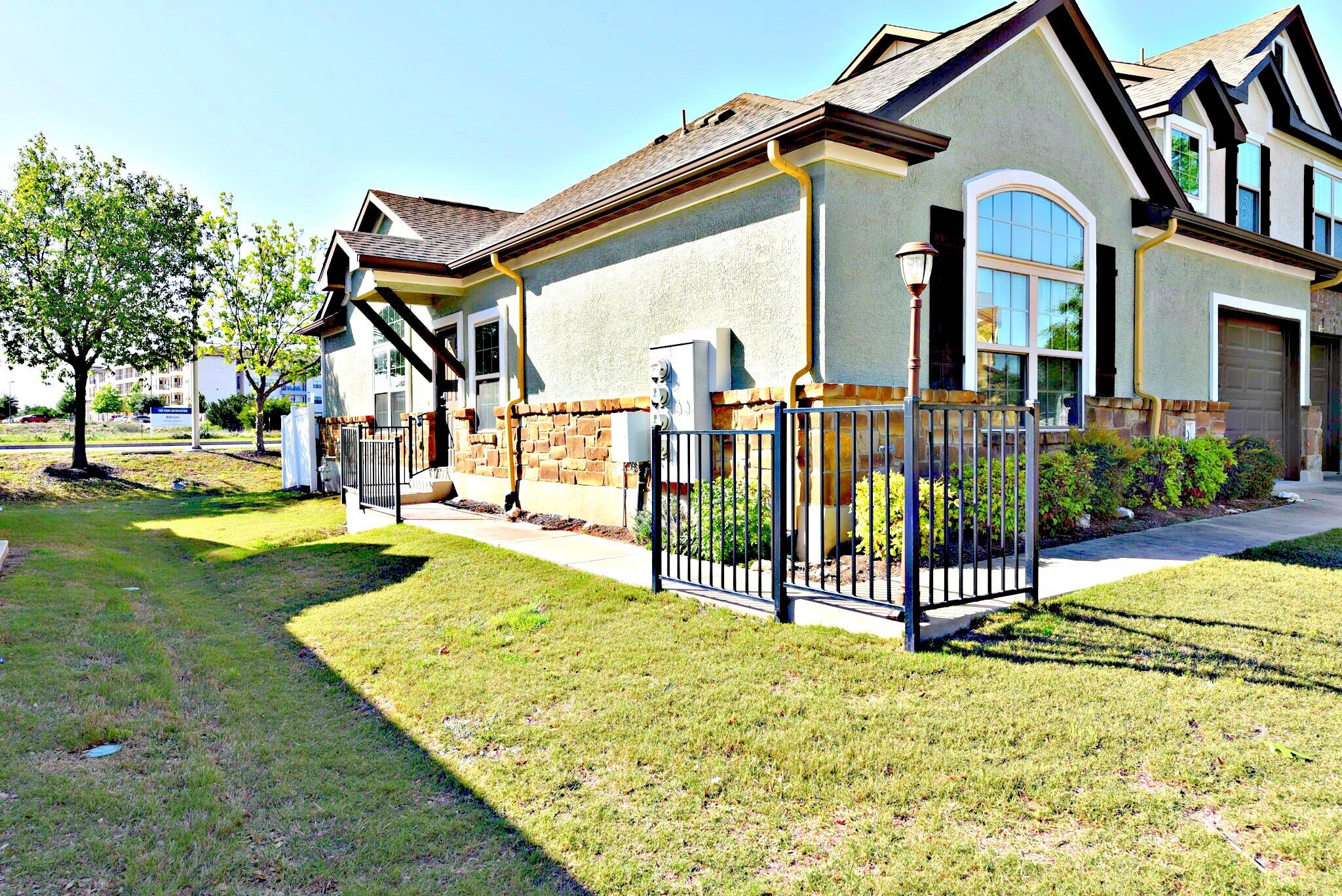 Photo of Listing #5713521