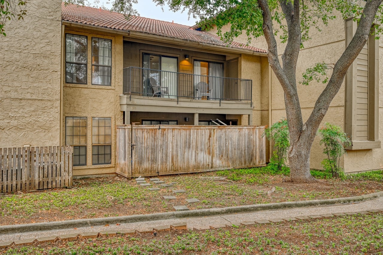 Photo of Listing #1313381