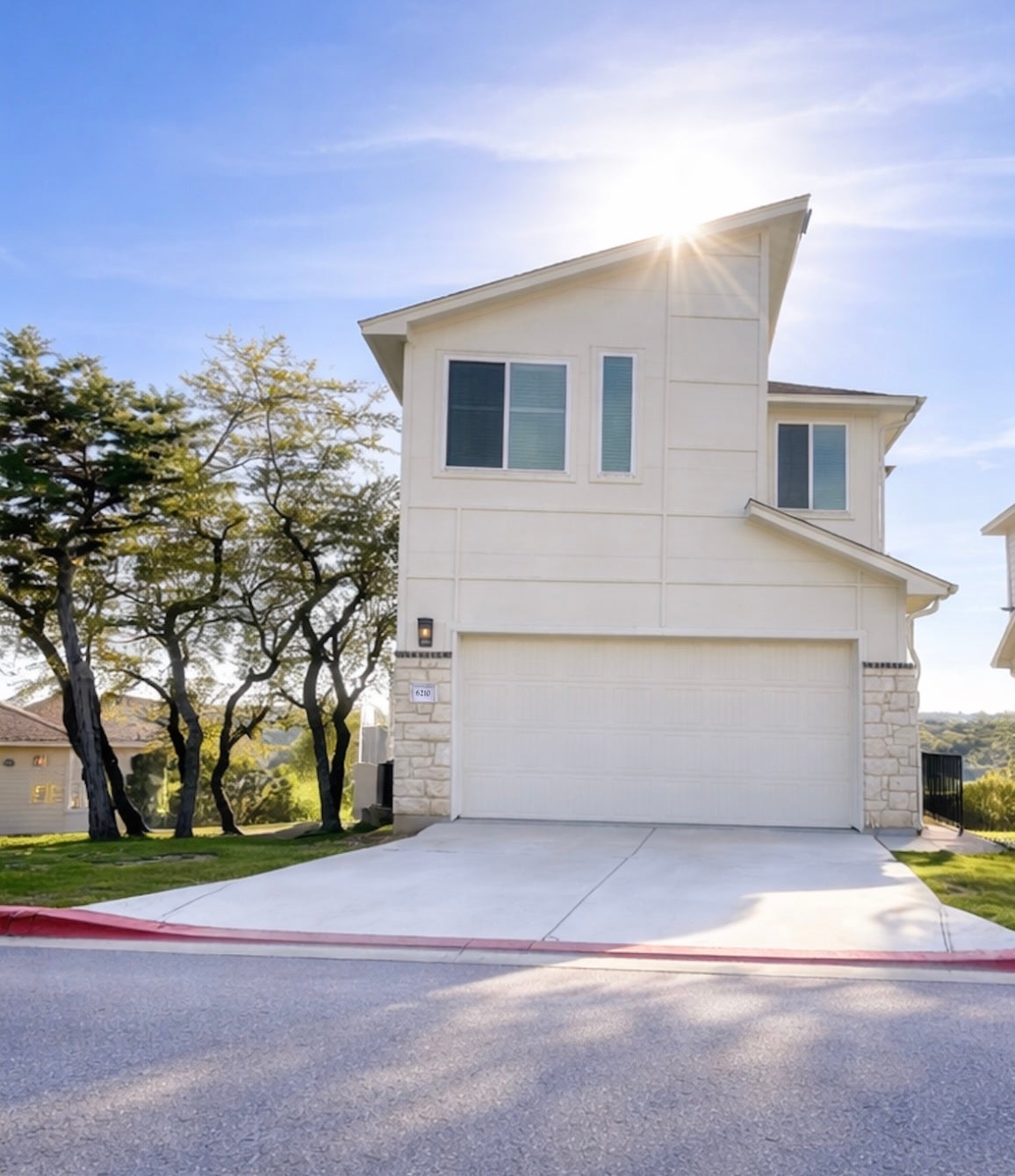 Photo of Listing #4315249