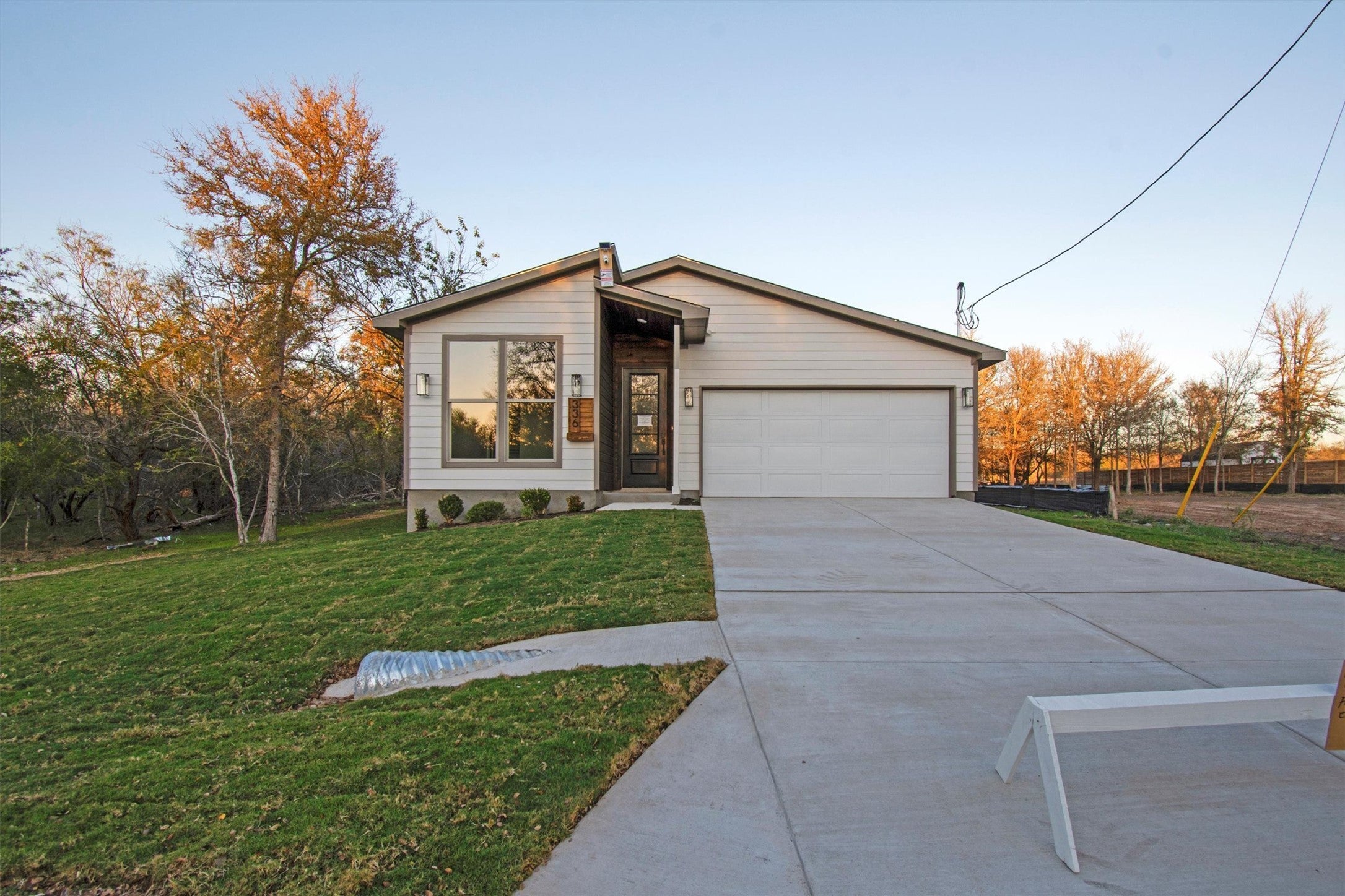 Photo of Listing #3793034