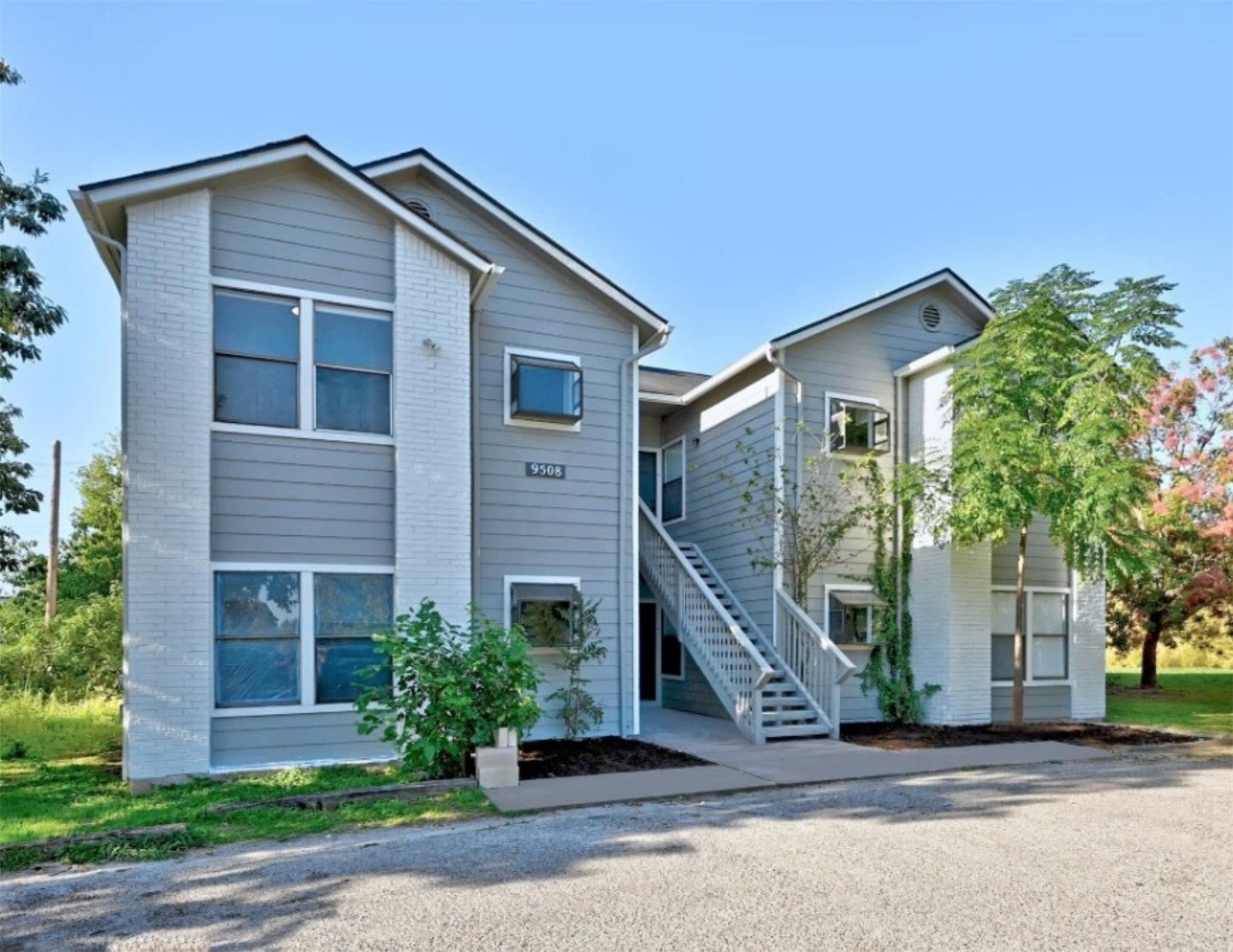 Photo of Listing #5798312