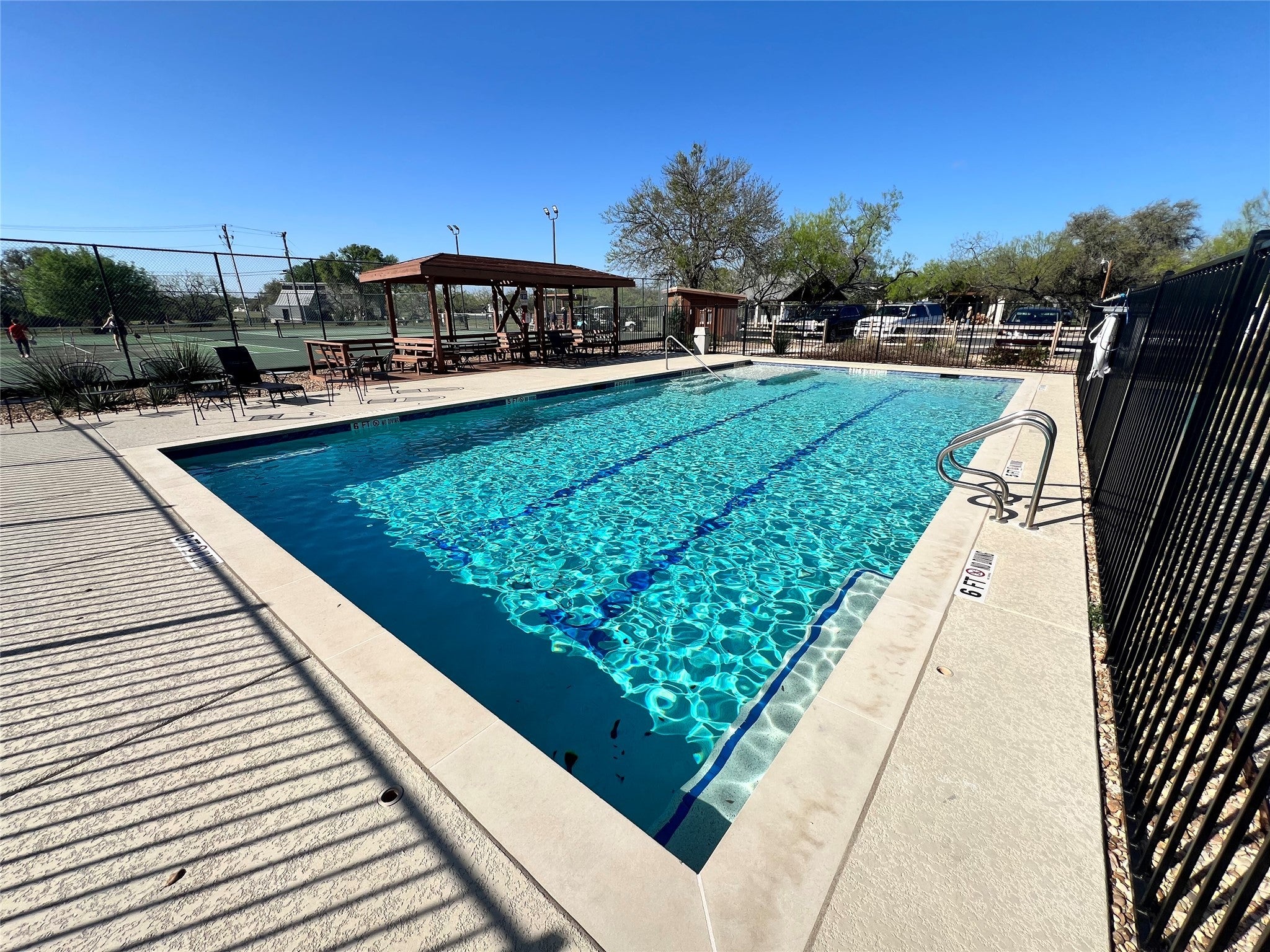 Photo of Listing #1657590