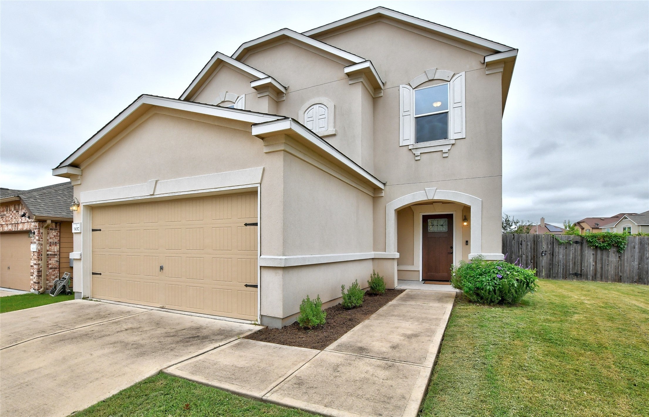 Photo of Listing #5809295