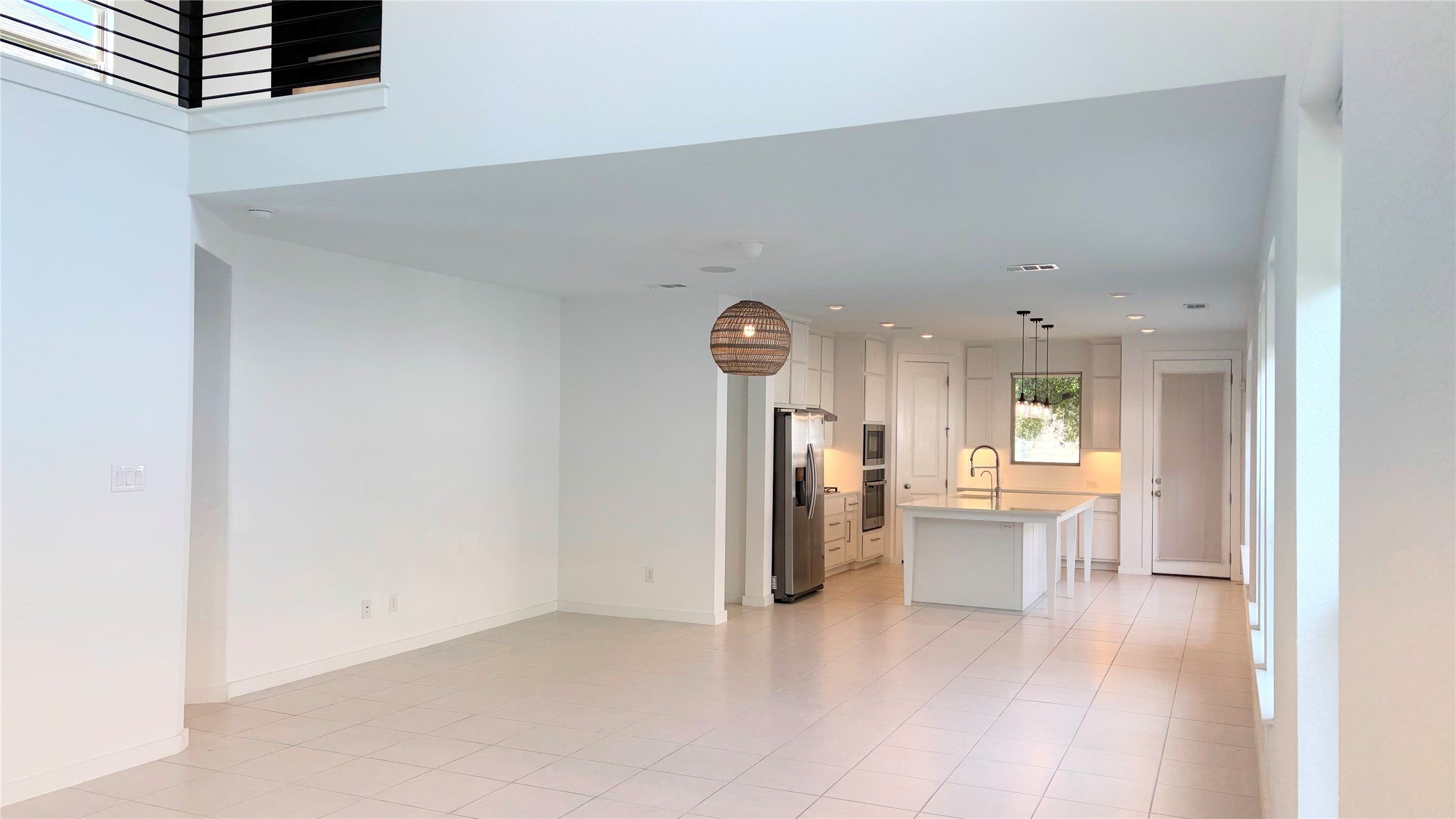 Photo of Listing #5758361