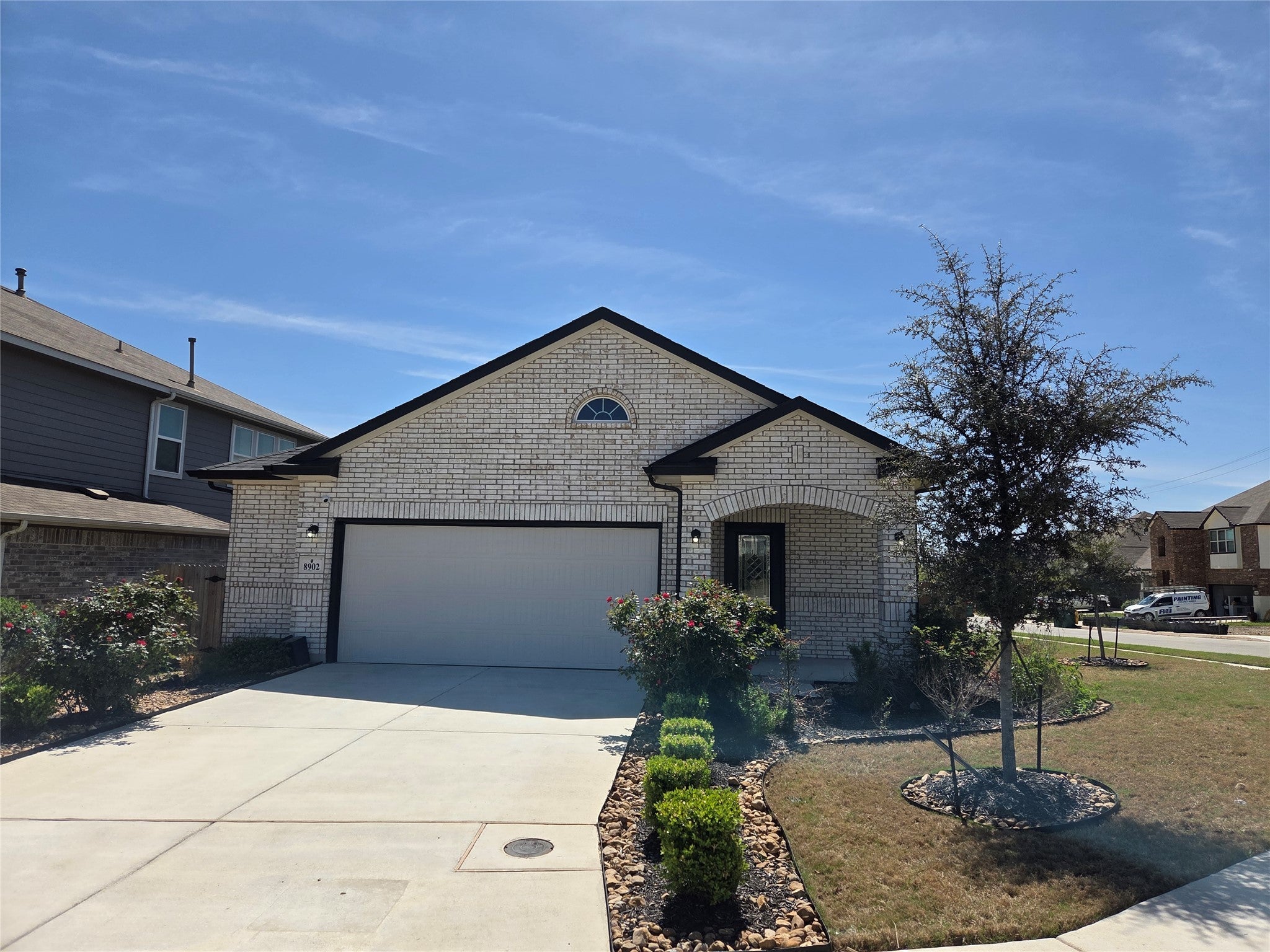 Photo of Listing #8836893