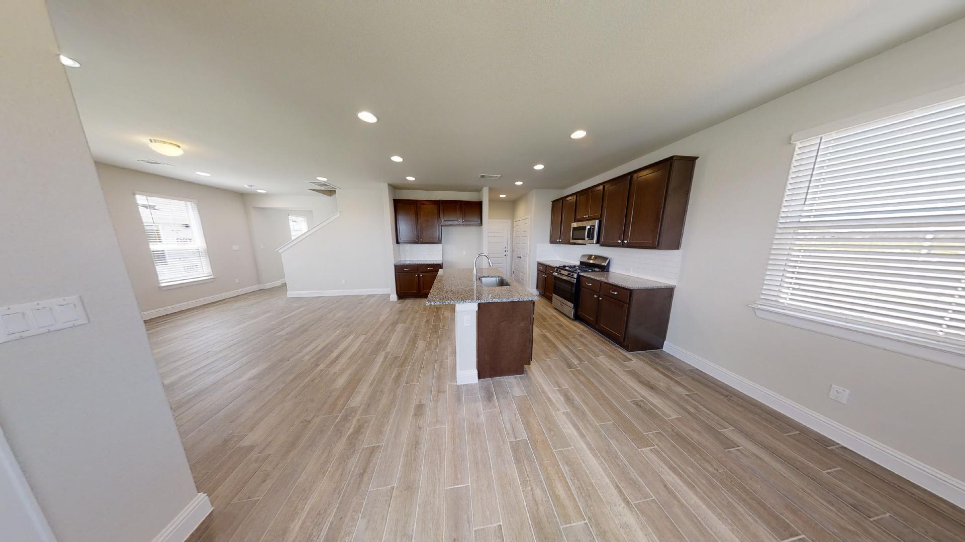 Photo of Listing #3931309