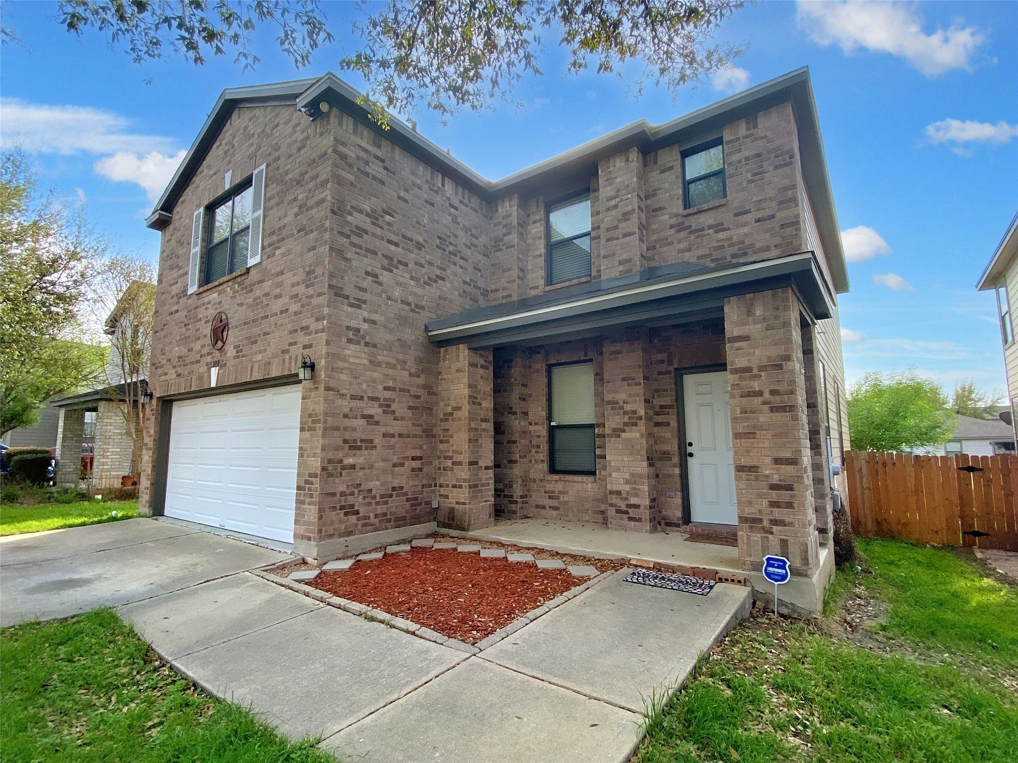 Photo of Listing #4531755