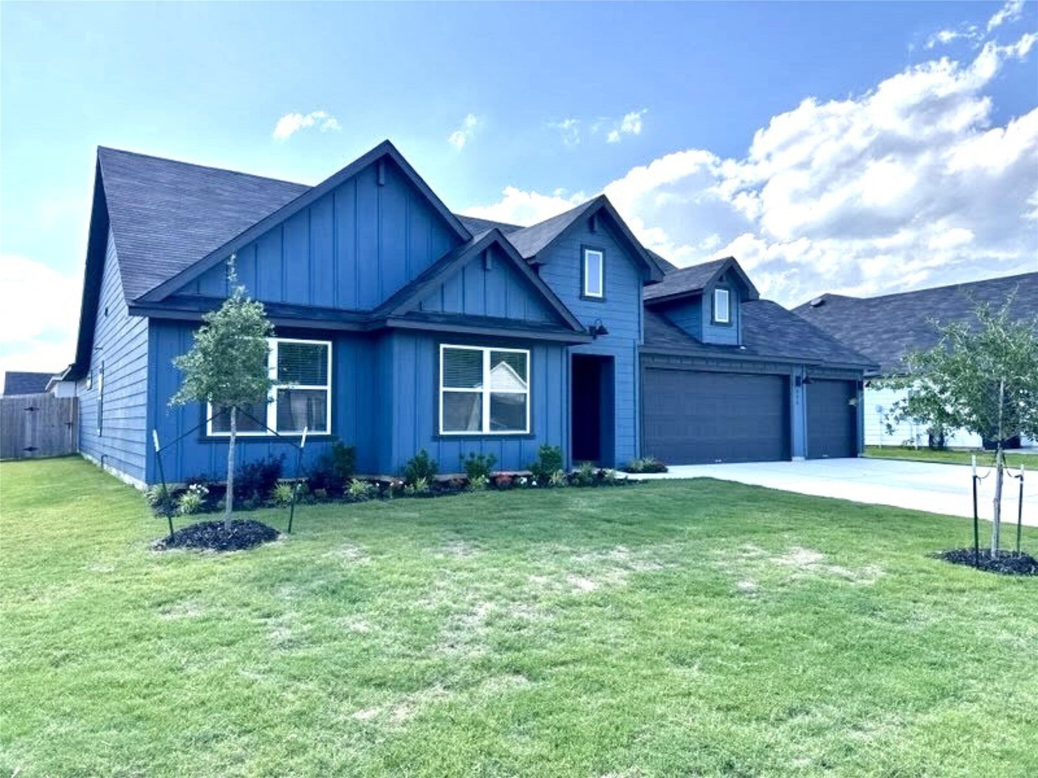 Photo of Listing #9029922