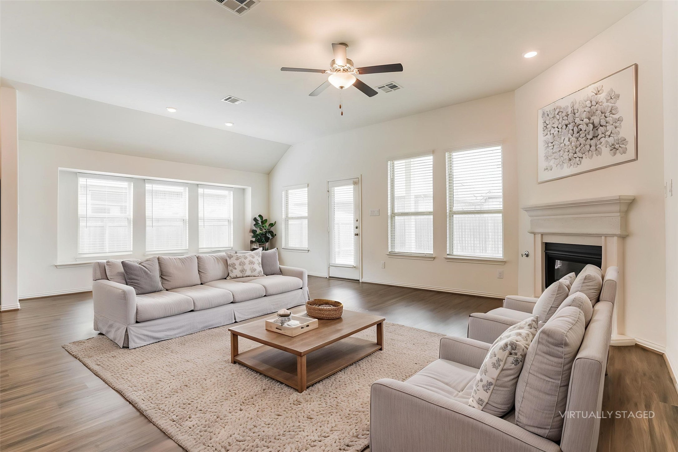 Photo of Listing #8382265