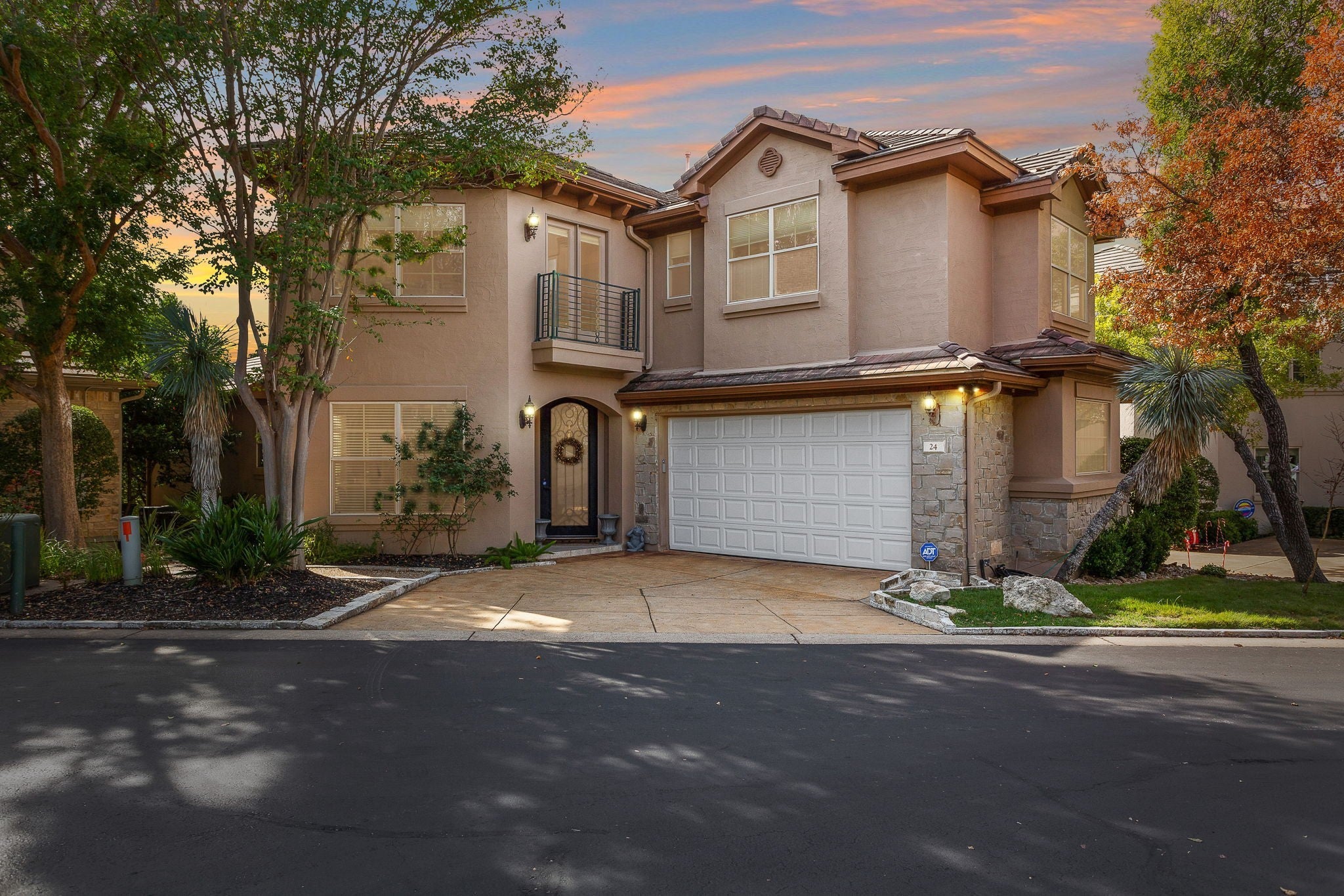 Photo of Listing #3951047