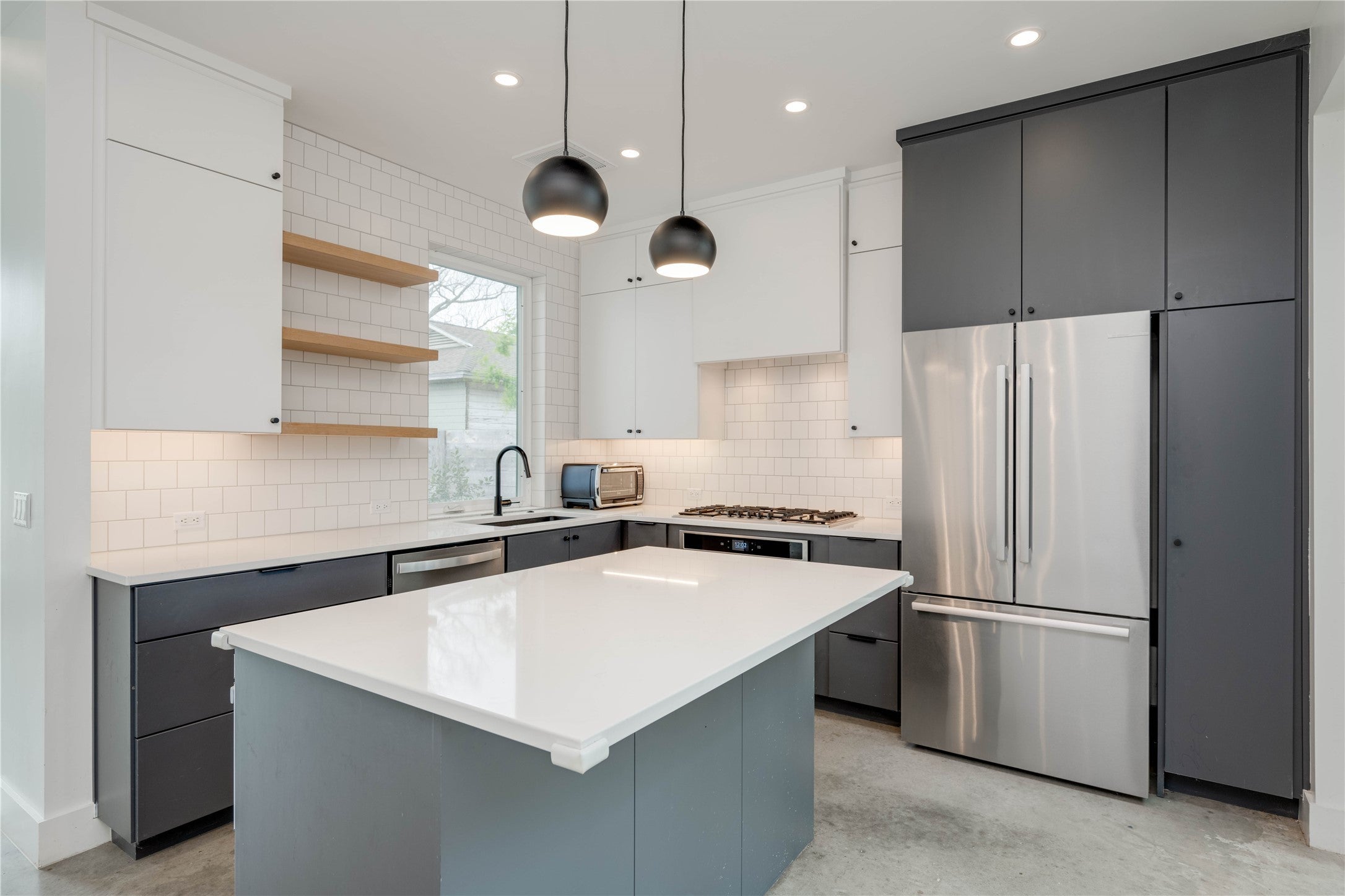 Photo of Listing #8869183