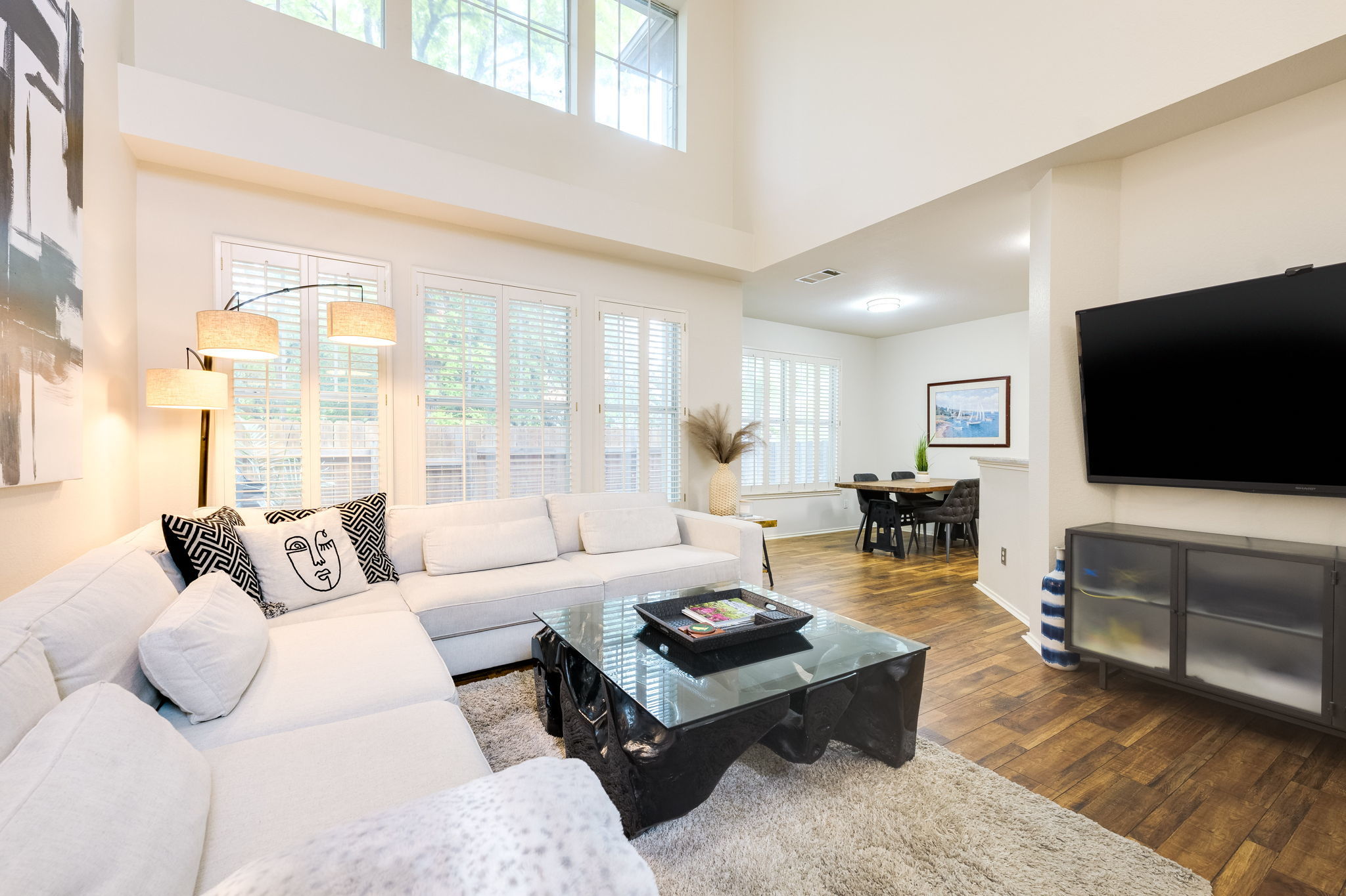 Photo of Listing #9667191